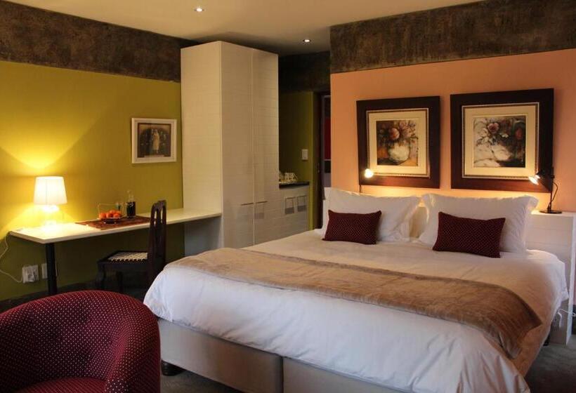 بنسيون Absolute Castillo