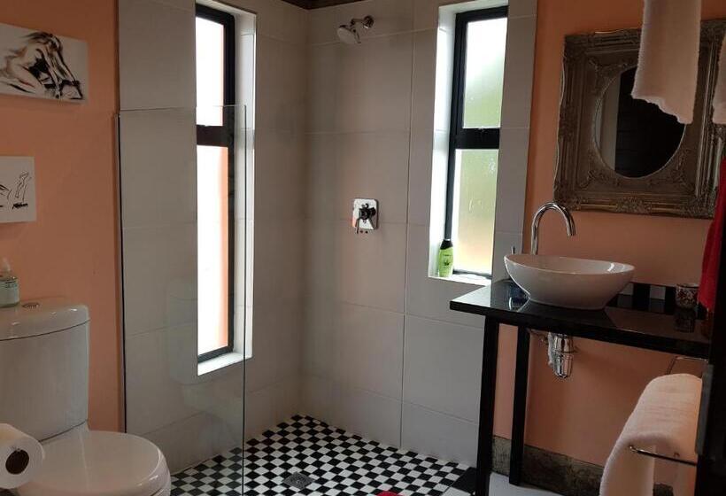 بنسيون Absolute Castillo