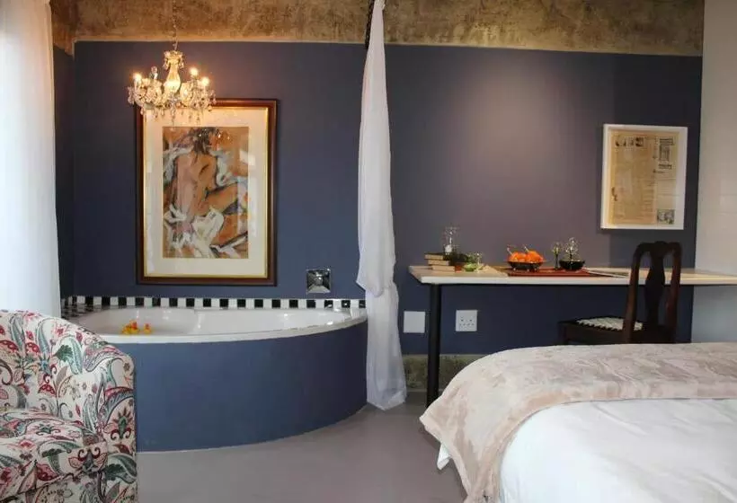 Majatalo Absolute Castillo