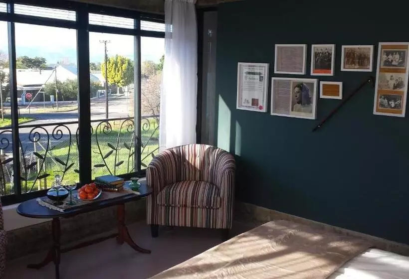 Majatalo Absolute Castillo