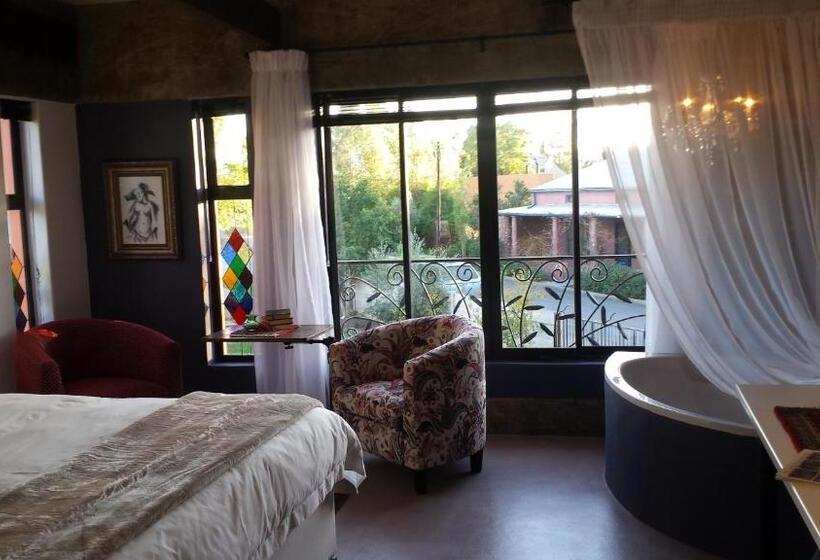 بنسيون Absolute Castillo