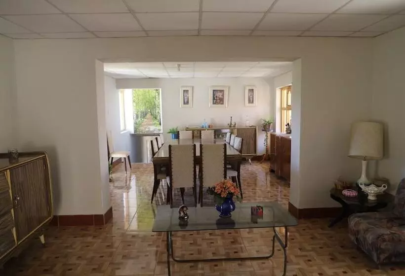 هاستل Schatzi Lodge