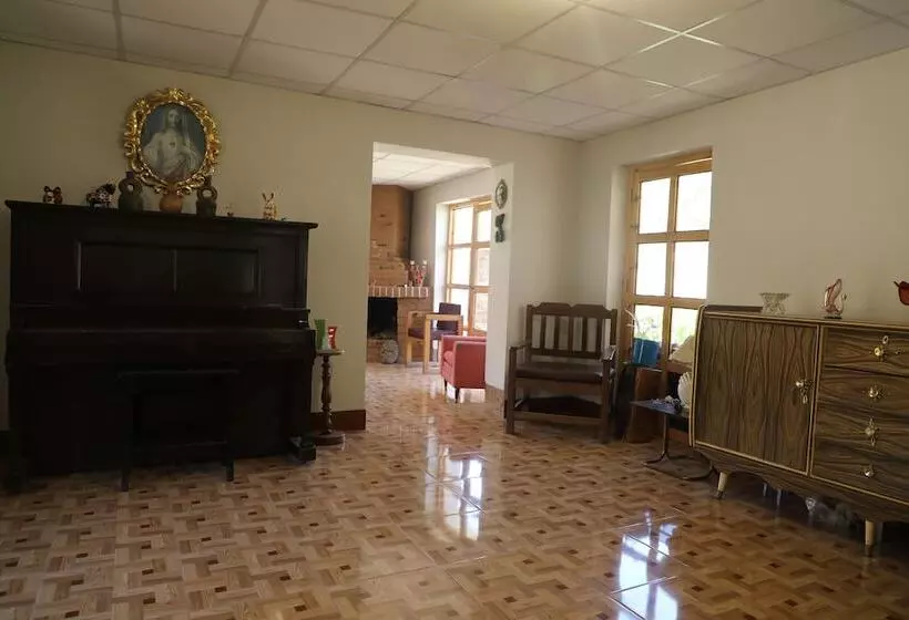 هاستل Schatzi Lodge