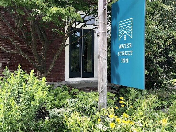 호스텔 The Water Street Inn