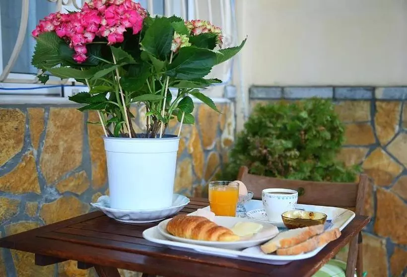 Apartments Athina Orikum