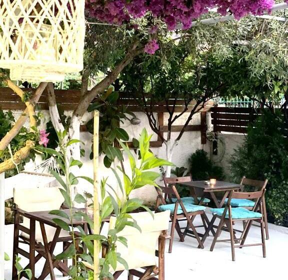 Apartments Athina Orikum