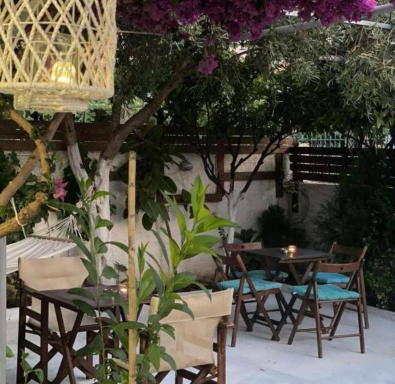 Apartments Athina Orikum