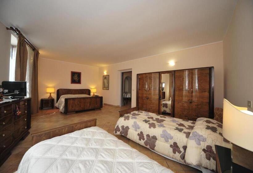 민박 Romantica Pucci