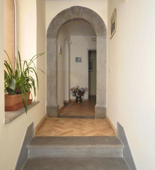 ベッドアンドブレックファースト Romantica Pucci