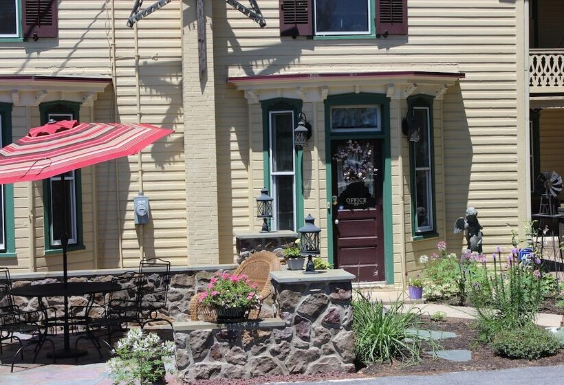 Carriage Stop Bed & Breakfast