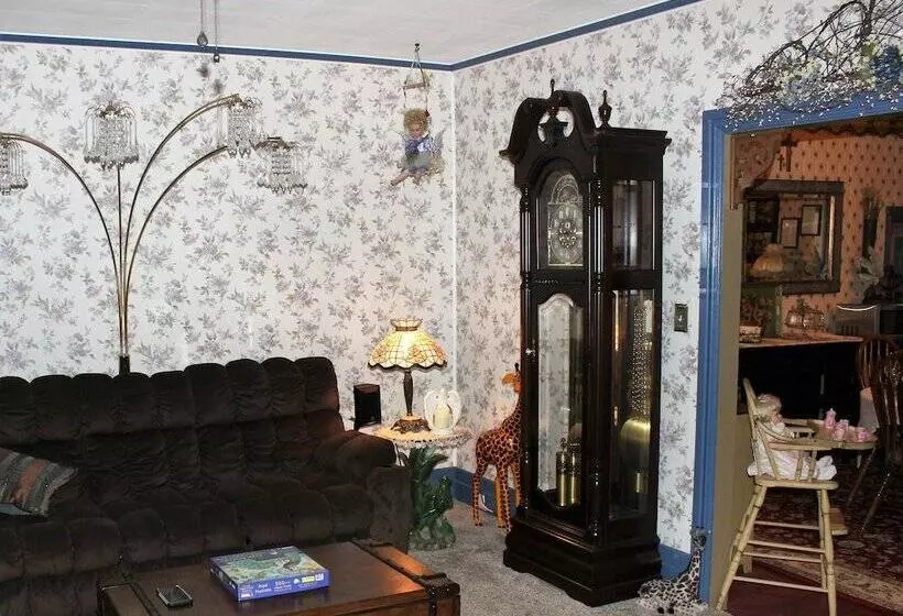 Carriage Stop Bed & Breakfast