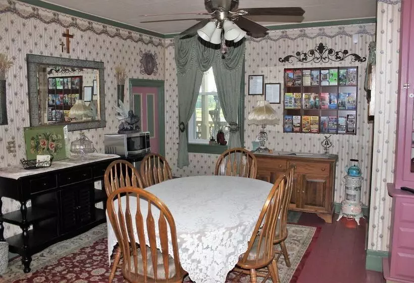 Carriage Stop Bed & Breakfast