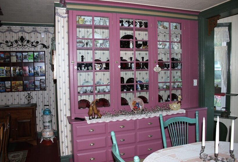 Carriage Stop Bed & Breakfast