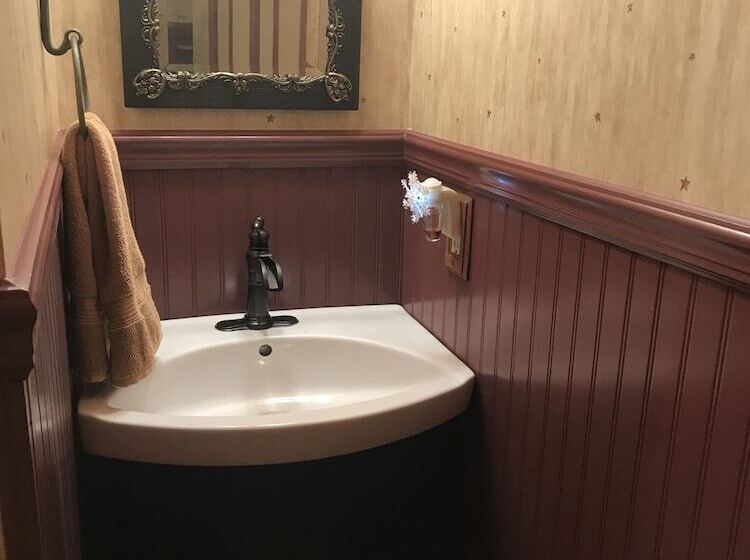 Carriage Stop Bed & Breakfast