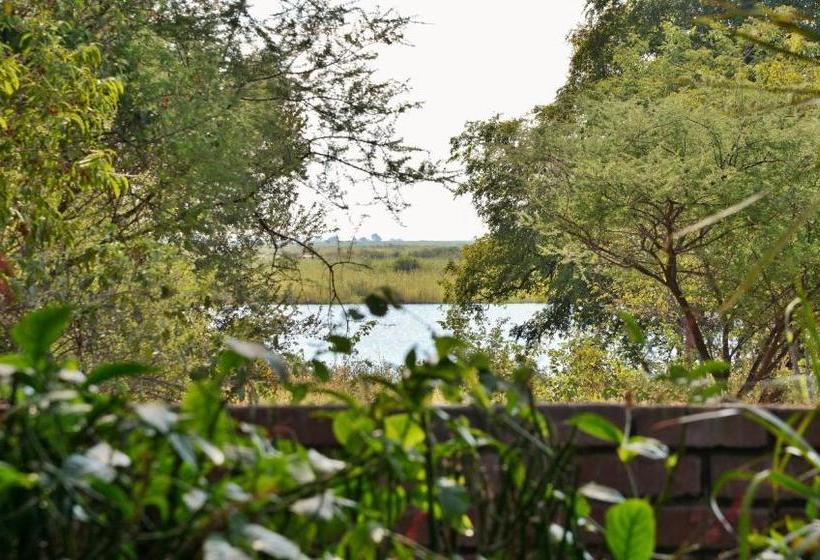 پانسیون Kasane Self Catering