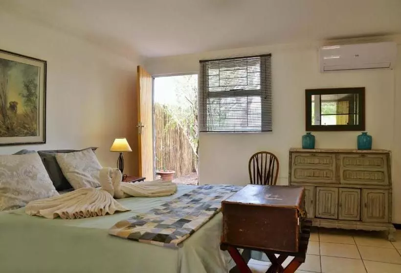 پانسیون Kasane Self Catering