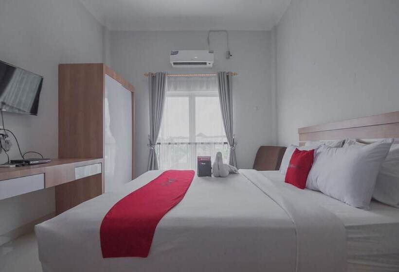 פנסיון Reddoorz Near Hermes Place Polonia Medan