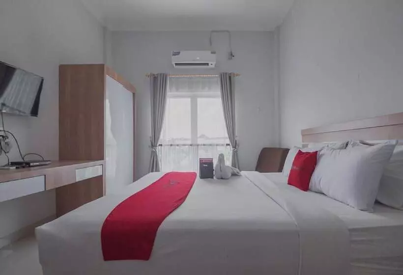 Majatalo Reddoorz Near Hermes Place Polonia Medan