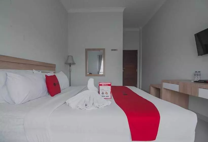 Majatalo Reddoorz Near Hermes Place Polonia Medan