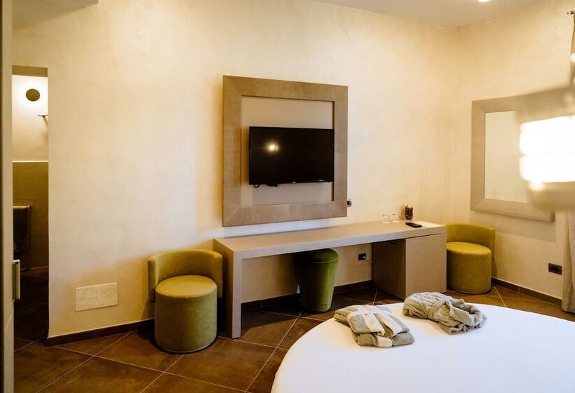 Resort Faro Di Punta Fenaio