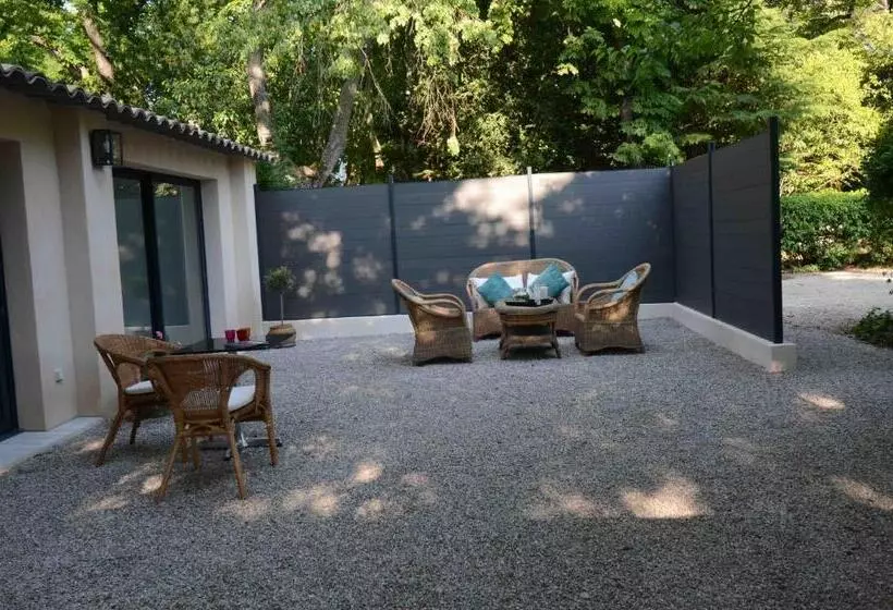 Aamiaismajoitus (B&B) Domaine Shambala   Maison D Hôte En Provence   Piscine Chauffée