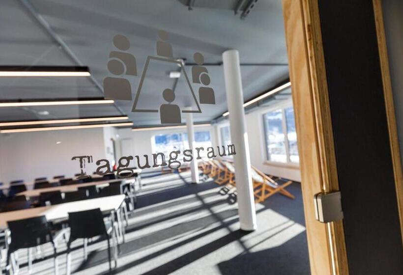 Djh Moun10 Jugendherberge   Membership Required!