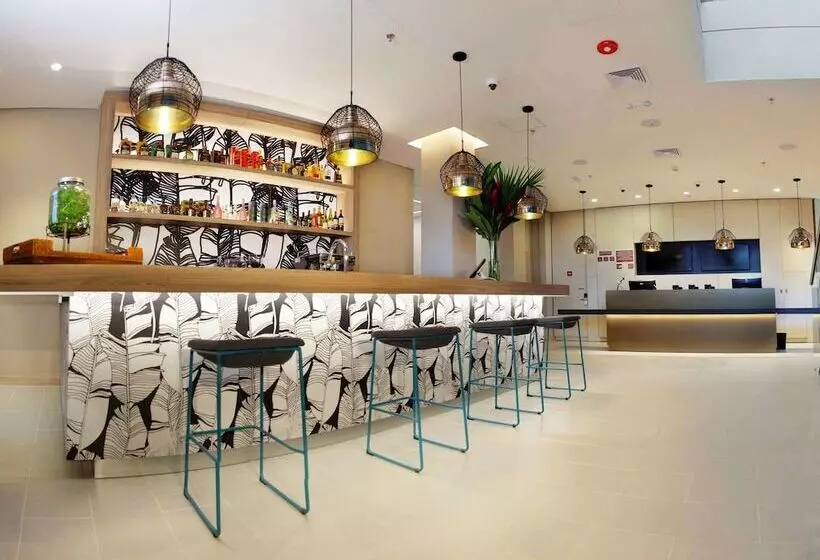 ホテル Ibis Apartadó