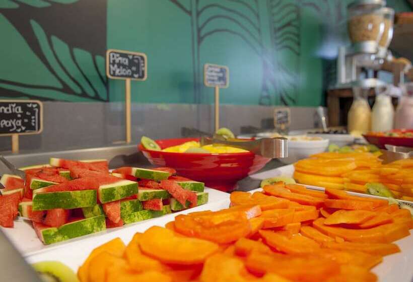 בית מלון כפרי Ibis Apartadó