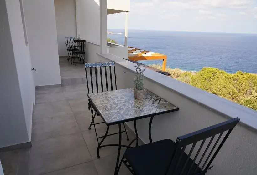 House Of Harmony Suites