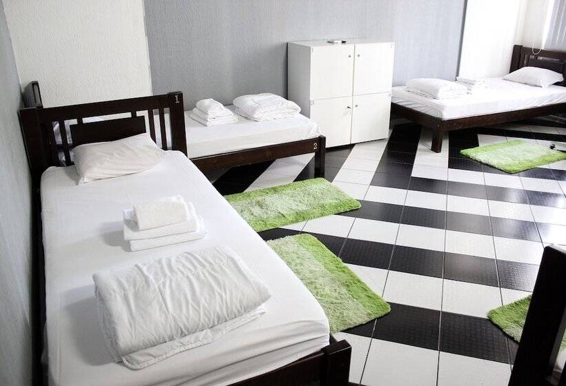 Zipper House   Hostel