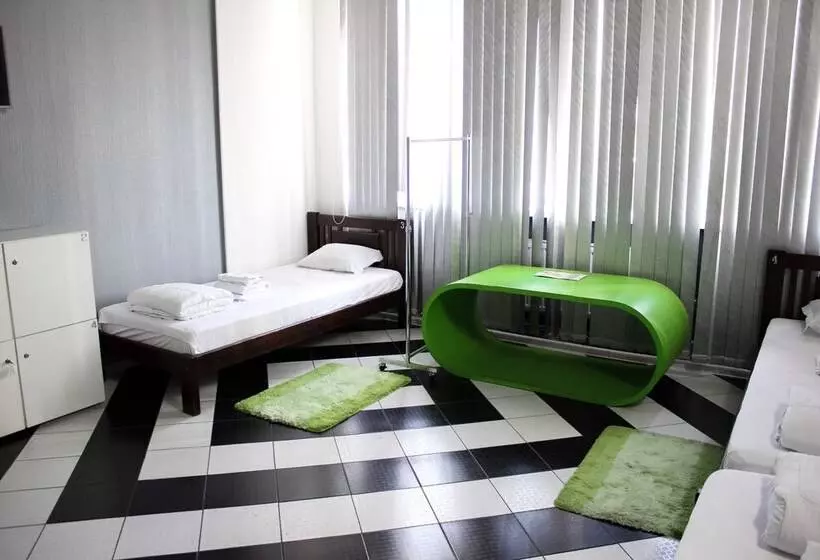 Zipper House   Hostel