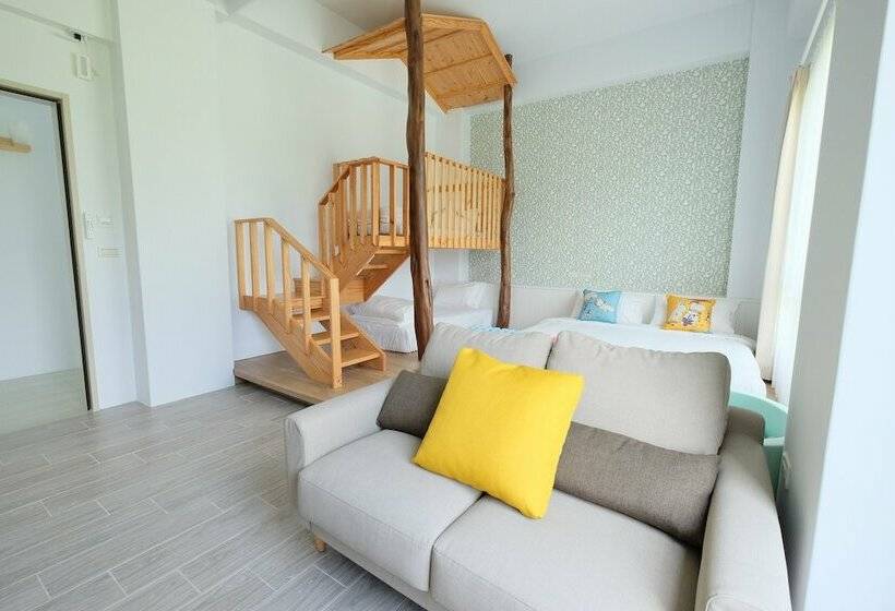 تختخواب و صبحانه Childlike House