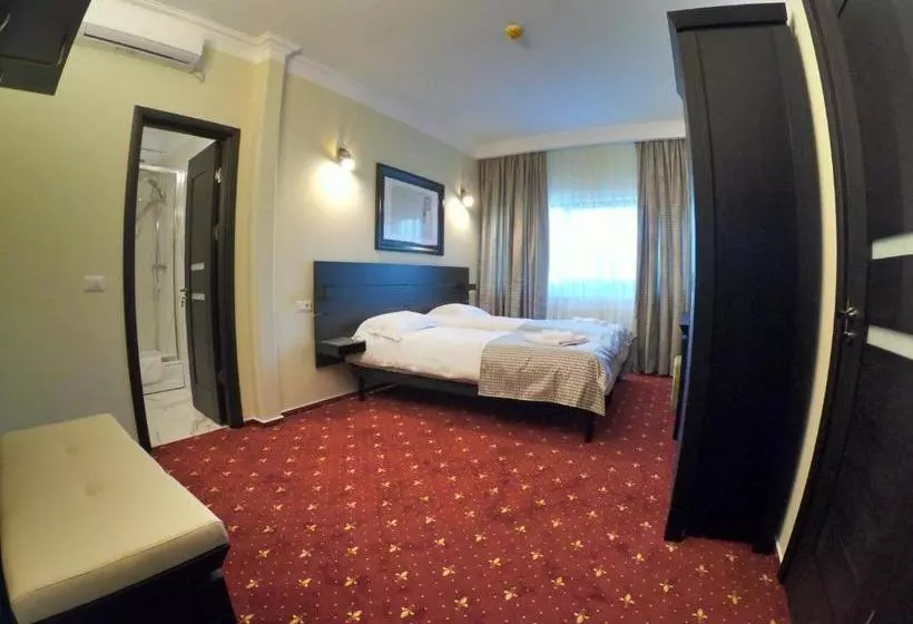 هتل Casa Bucovineana