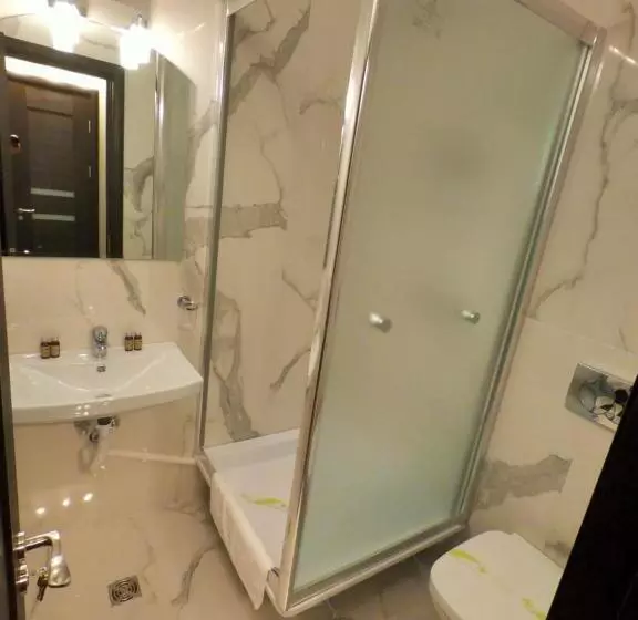 هتل Casa Bucovineana