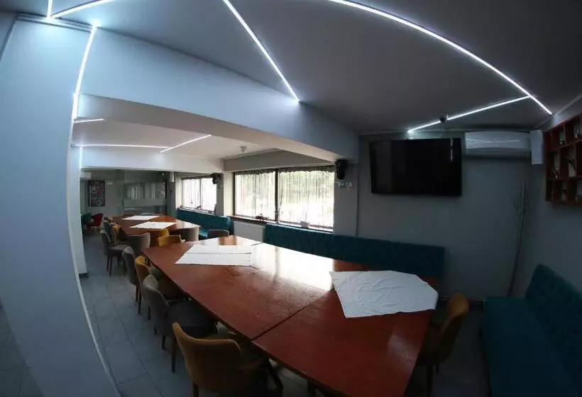 هتل Casa Bucovineana