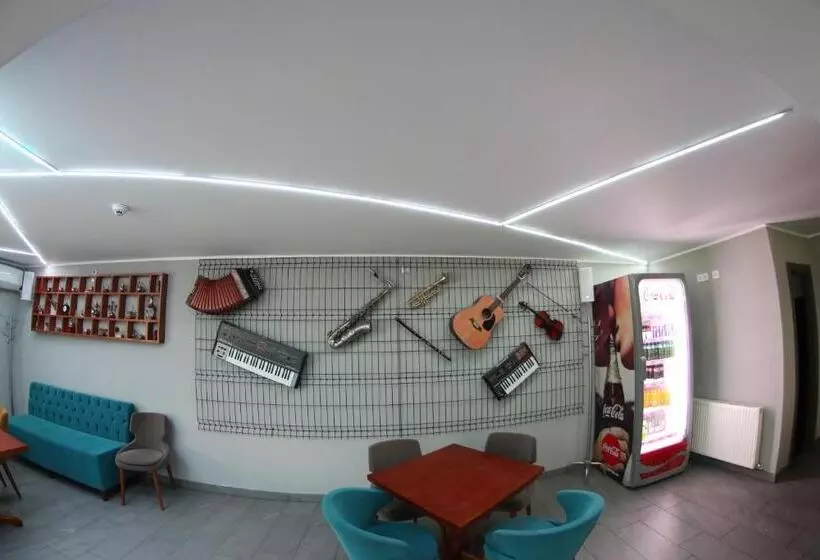 هتل Casa Bucovineana