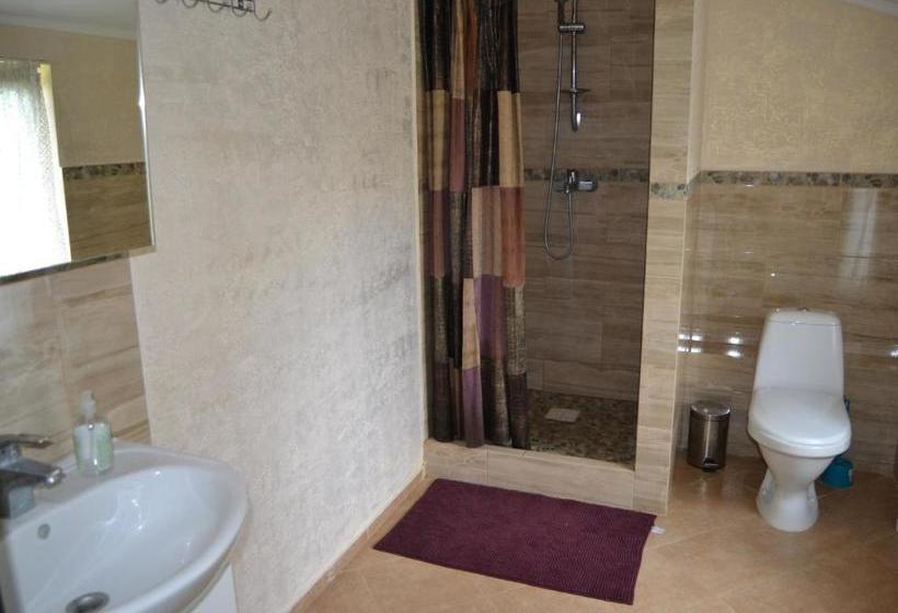 پانسیون Komnata V Gostevom Dome Na Metro Osokorki