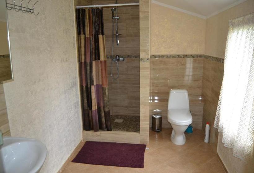 پانسیون Komnata V Gostevom Dome Na Metro Osokorki