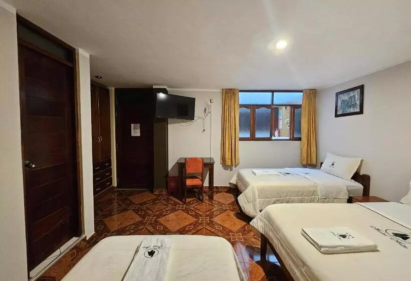 ユースホステル Anita Hostal