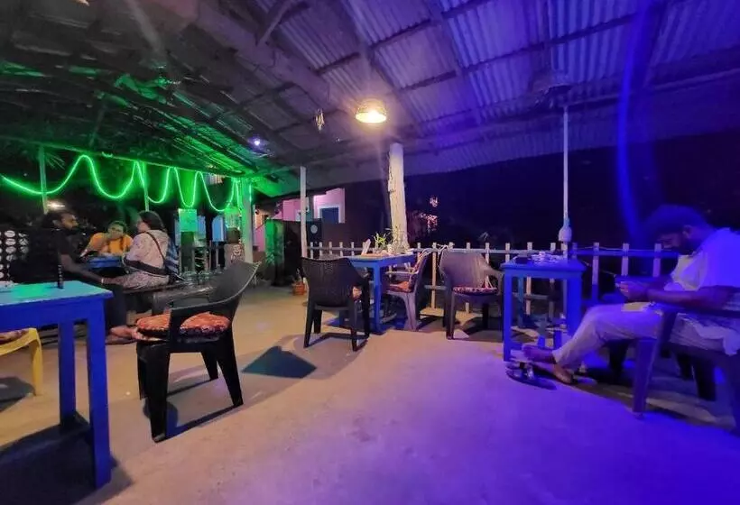 تختخواب و صبحانه The Lungi Vibe