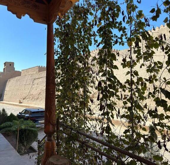 فندق Art House Boutique