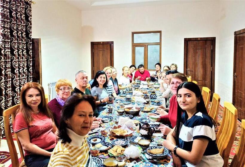 فندق Art House Boutique