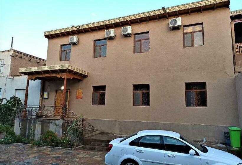 فندق Art House Boutique