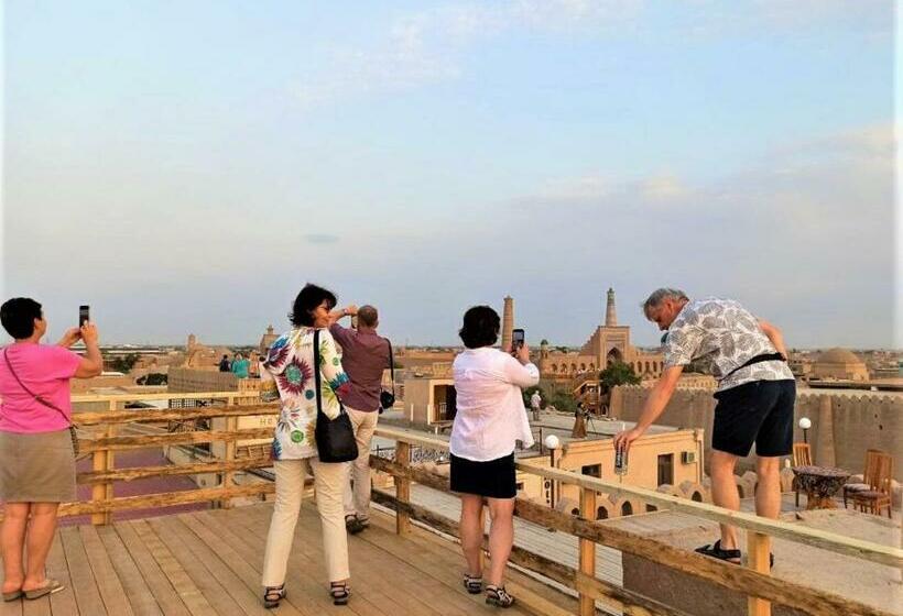 فندق Art House Boutique