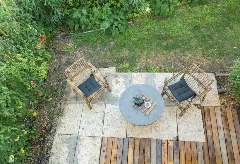 Majatalo Nest Guesthouse