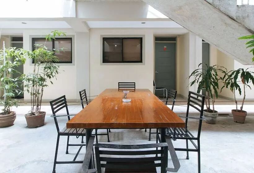 Hotelli Reddoorz Near Pasay Taft