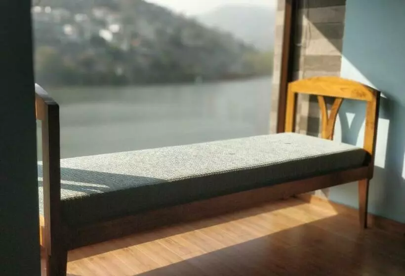 Hotelli Sojourn By The Lake, Bhimtal
