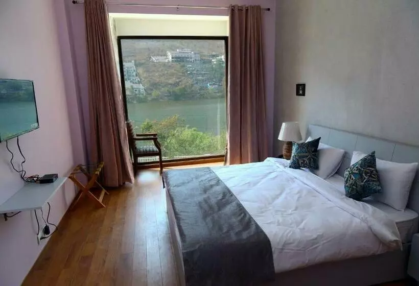 Hotelli Sojourn By The Lake, Bhimtal