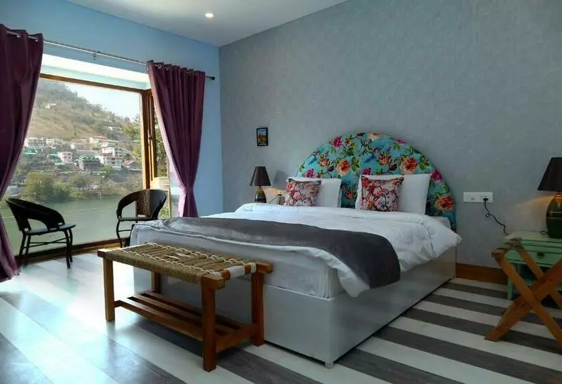 Hotelli Sojourn By The Lake, Bhimtal