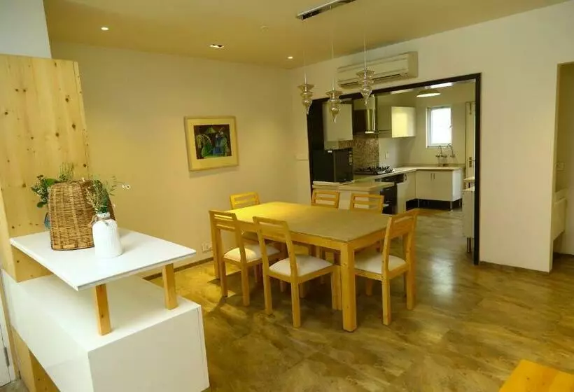 Hotelli Sojourn By The Lake, Bhimtal